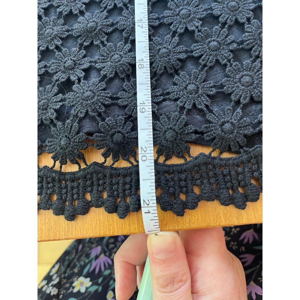 Twik Black Floral Crochet Daisy Sleeveless Top Small - Picture 7 of 7